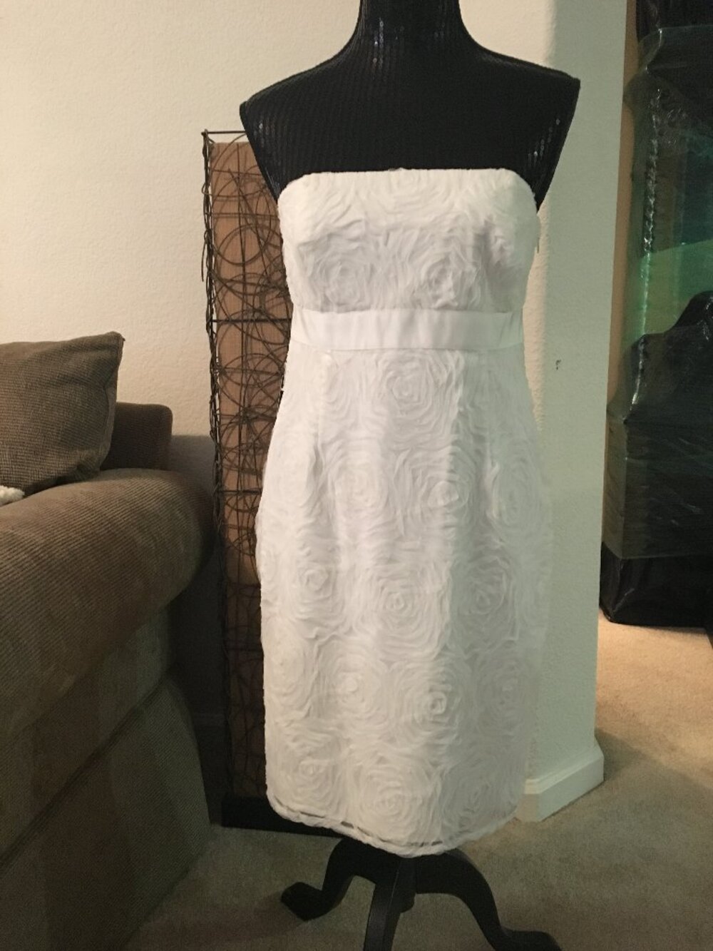 Ann Taylor white dress Can be used as an wedding cocktail dress.